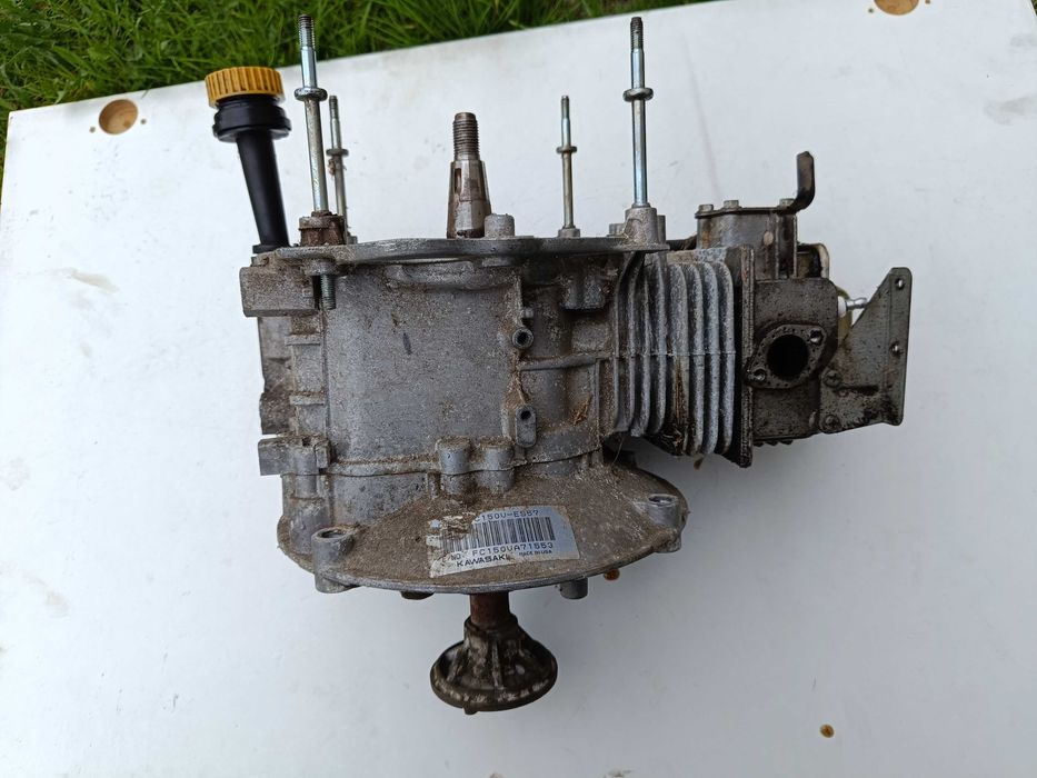 Silnik niekompletny uszkodzony kawasaki FC 150V FC150V