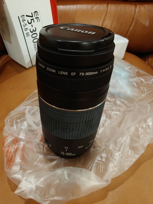 Canon EF 75-300mm f/4-5.6 III.