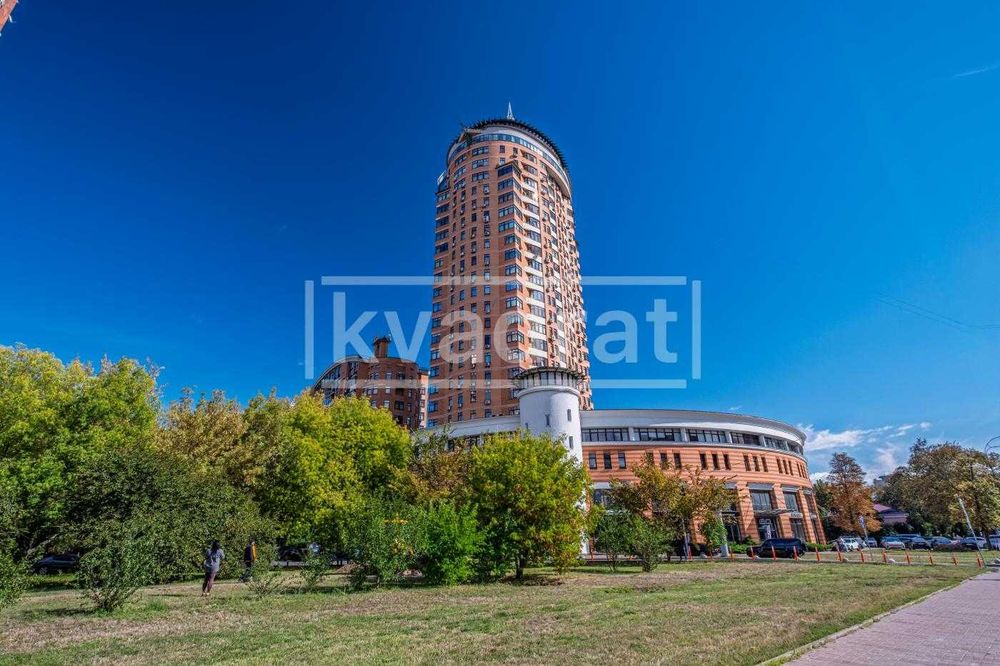 ТЕРМІНОВО Оренда 2х кімнатної квартири ( 2 спальні ) 77м2 бульвар Лесі Українки 23 Печерський район центр АВТОНОМНА ГЕНЕРАТОР ІНТЕРНЕТ ОПТОВОЛОКНО