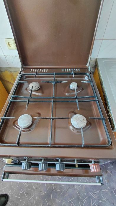 Продам плитку газову.