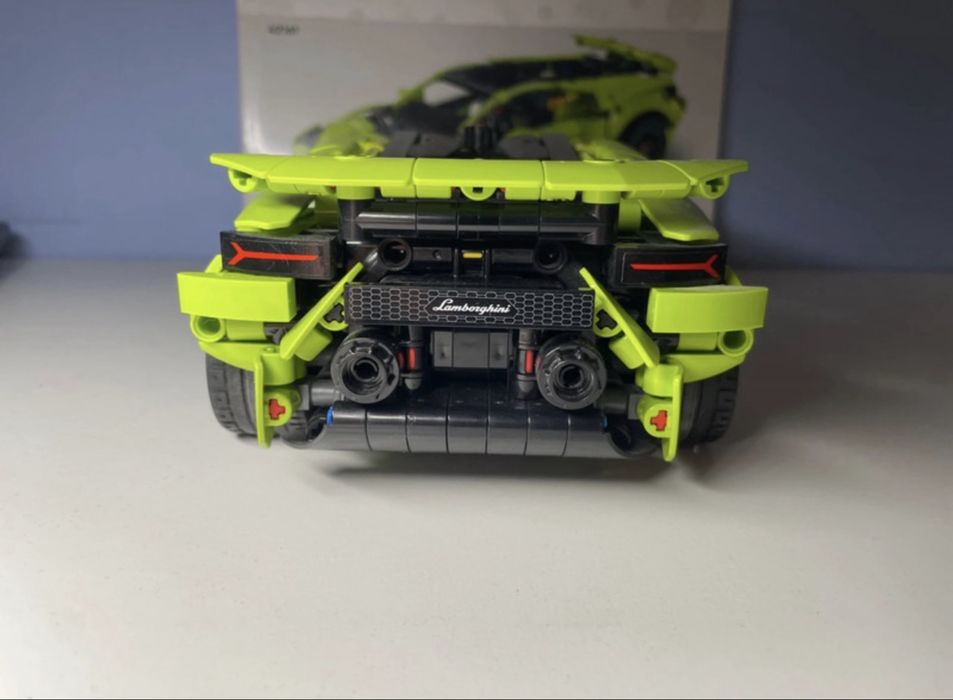 Lego Technic 42161 Lamborghini Huracán Tecnica