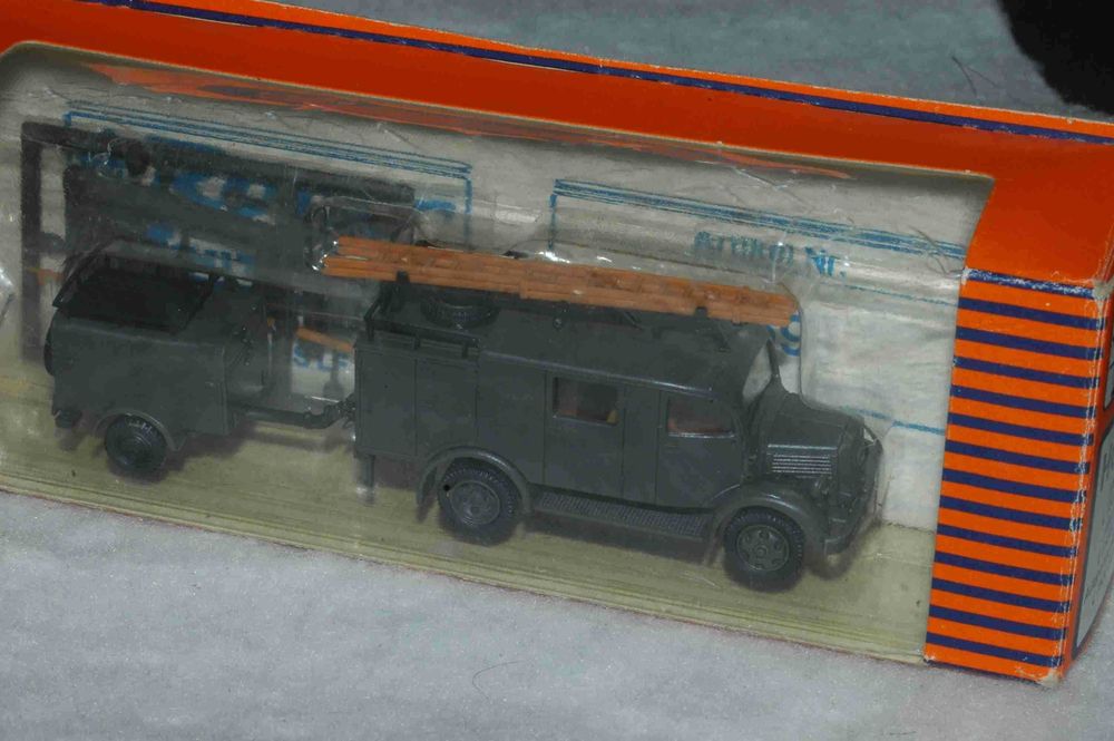 Militar - Camião com atrelado (ROCO) HO