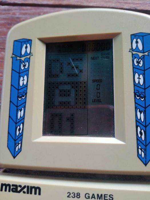 Kolekcjonerska konsola elektroniczna