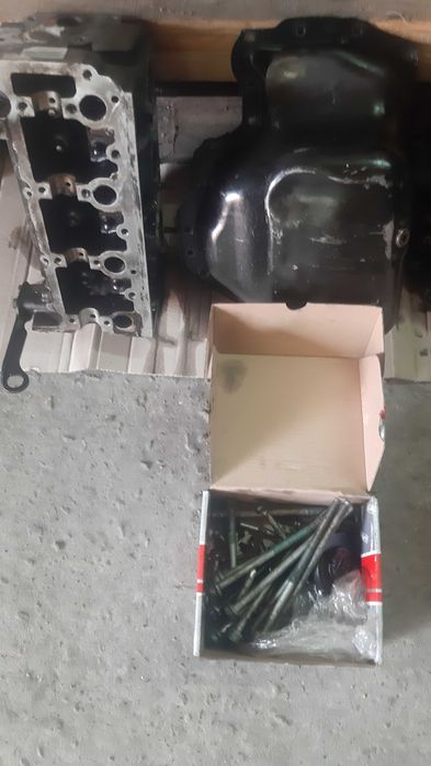 Двигун на шкоду фабія 1.2awy 6v під ремонт