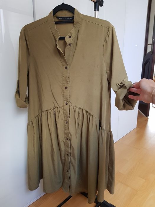 Zara oliwkowa sukienka XS S basic oversize jesienna khaki rozkloszowana fajny materiał codzienna