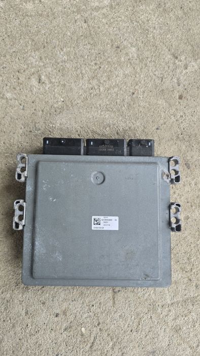 ЕбУ електронний блок керування двигуном Renault