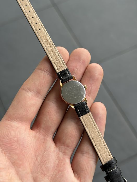 Zegarek damski Omega - złocony