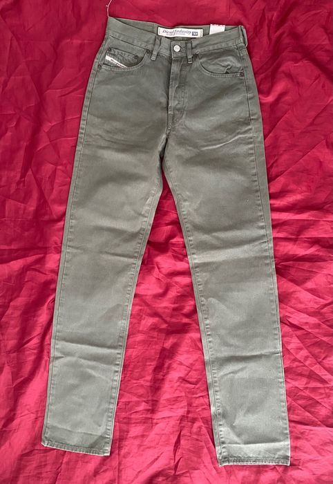 Spodnie jeansowe Diesel nowe