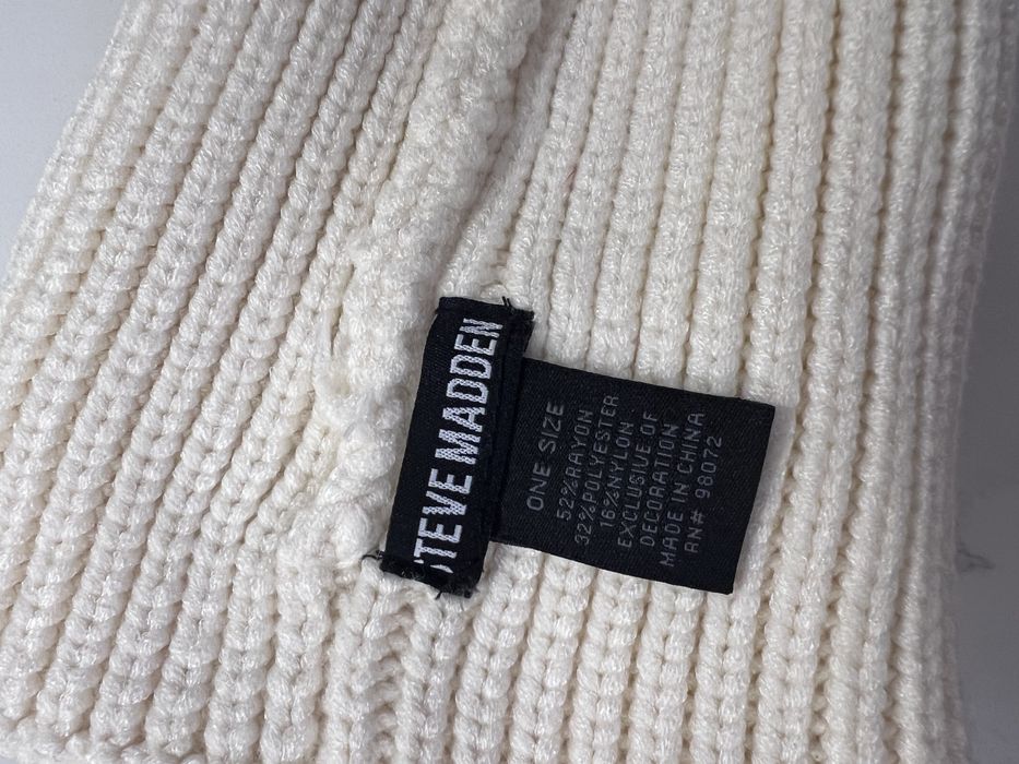 Шапка бини Steve Madden бежевая