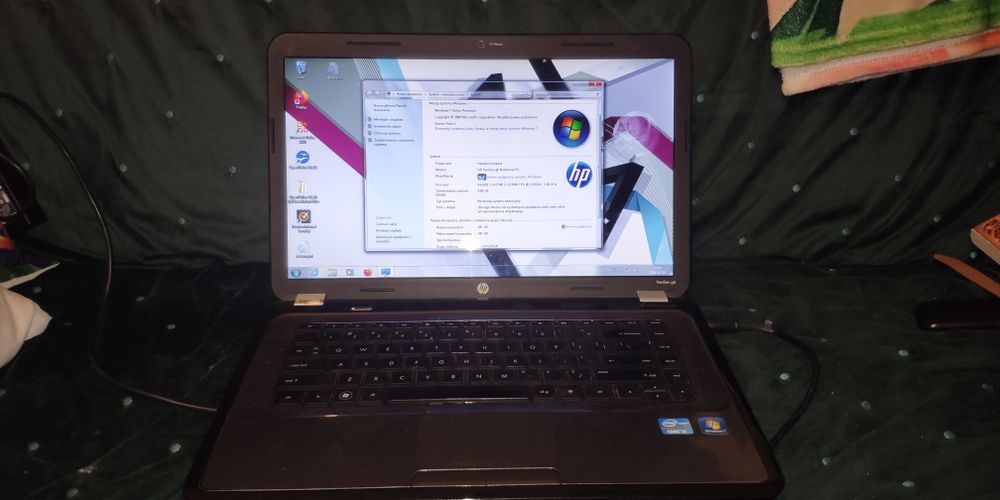Dwa laptopy HP dv6 i Fujitsu Lifebook S751