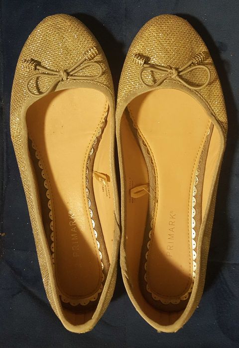 Srebrne brokatowe baleriny Primark, błyszczące płaskie buty z kokardką, rozmiar 37