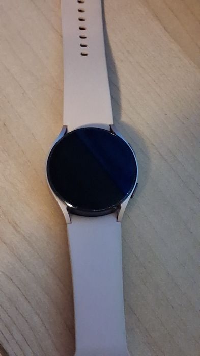 SAMSUNG GALAXY WATCH 4 40mm/ pink gold/ bateria trzyma 1.5 dnia../