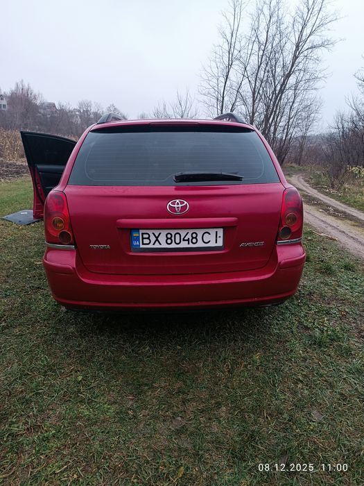 Тойота Авенсіс 2005 року 2.0 D4D