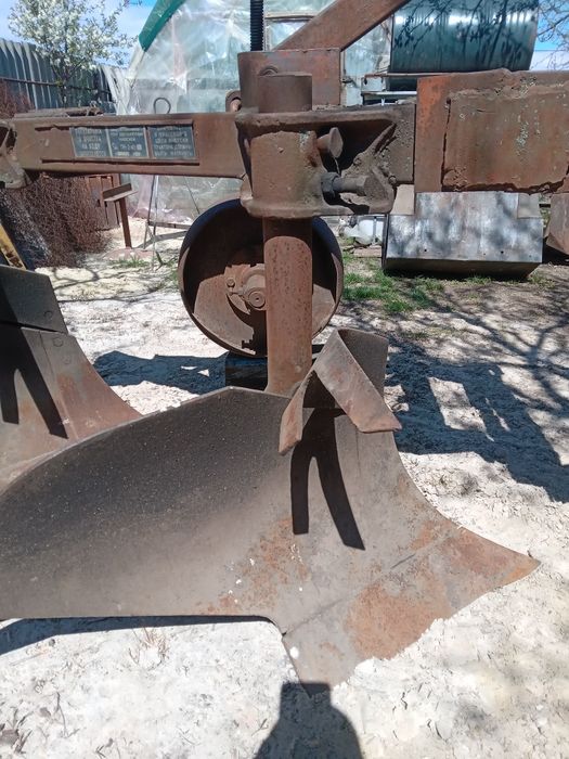 Продам плуг в робочому стані