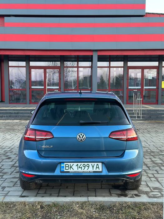 Volkswagen  - eGolf 2017