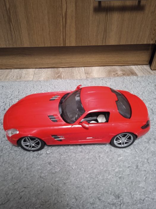 Продам машинку мерседес