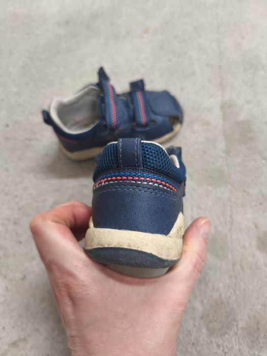 Sandały sandałki chłopięce barefoot granatowe kryte palce smyk zdrowa stopa 21
