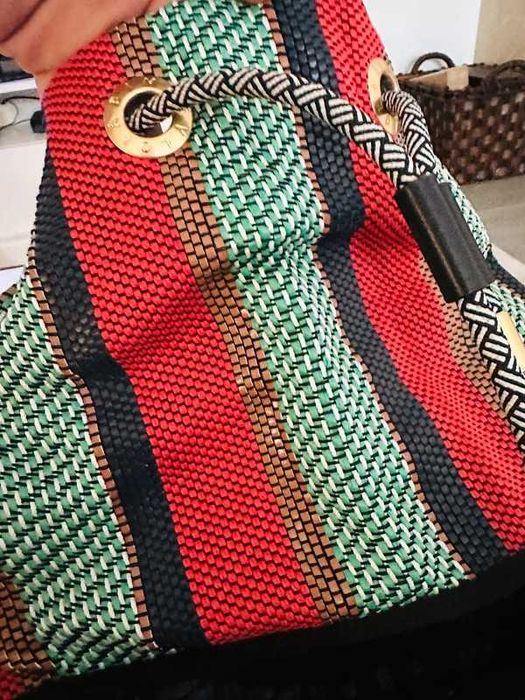 Mala Como nova Bimba y lola