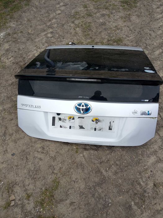 TOYOTA PRIUS III 09-15 klapa tył kompletna