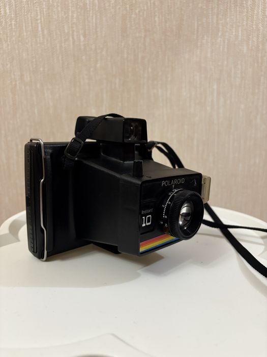 Фотоапарат polaroid instant 10
