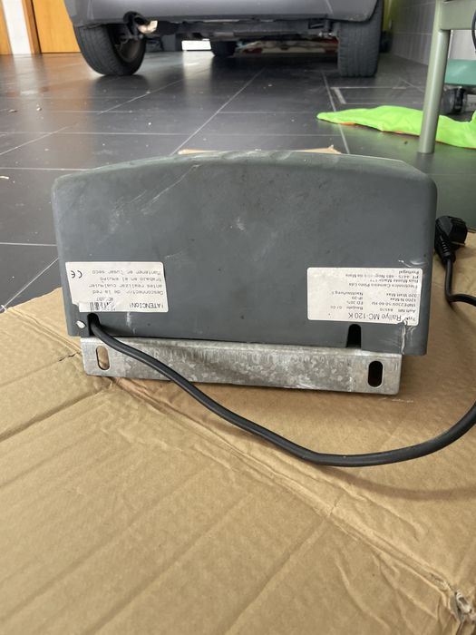 Motor de portao de garagem