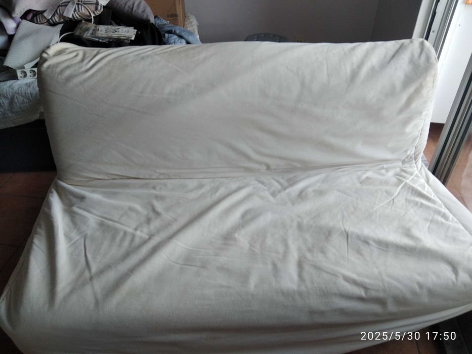 Sofá Cama  IKEA com pouco uso