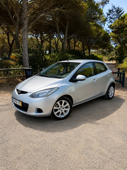 Mazda 2 — fotografia 2
