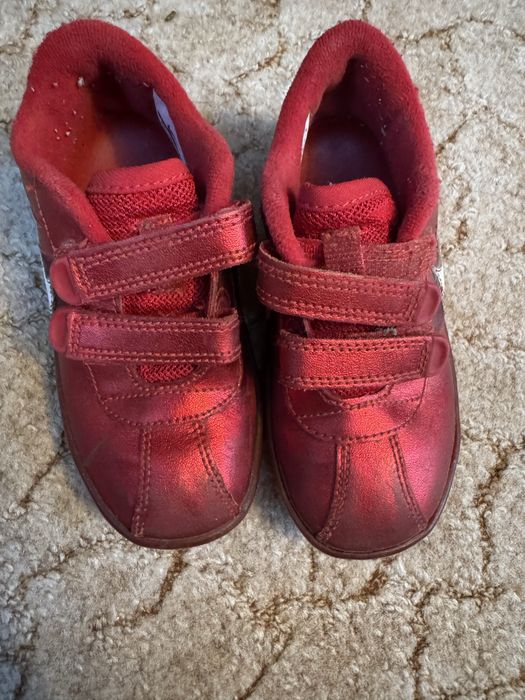 Кросівки, дитяче взвття