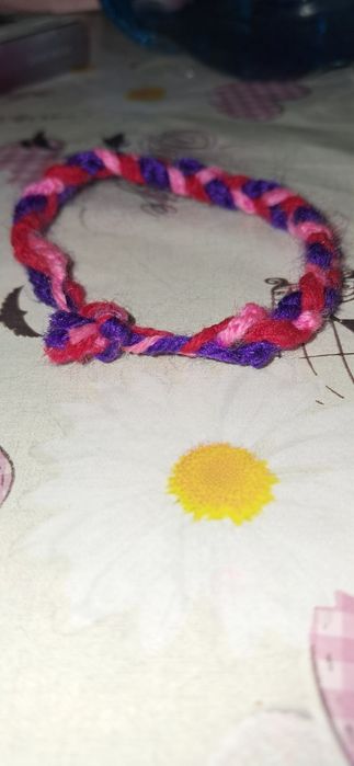 Браслет з ниток!