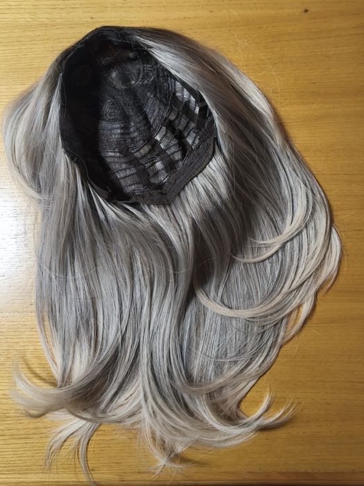 Cabelo sintético loiro castanho 56cm