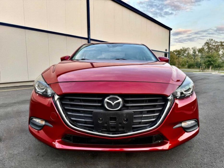 Mazda 3 Touring      2018
