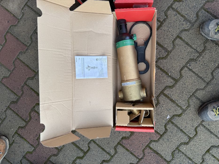 Honeywell F76S DN40 – filtr dokładny do wody – nowy, komplet