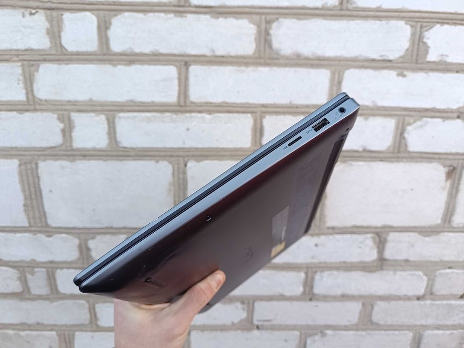 6 Ядер Ігровий ноутбук Dell (i7 9750H/16/512/GTX 1650 4GB)