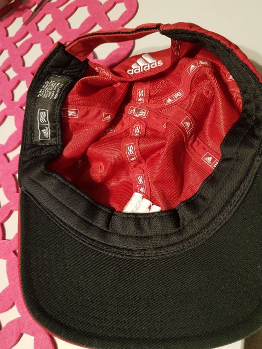 Czapeczka nowa Adidas czerwona, regulowana objętość