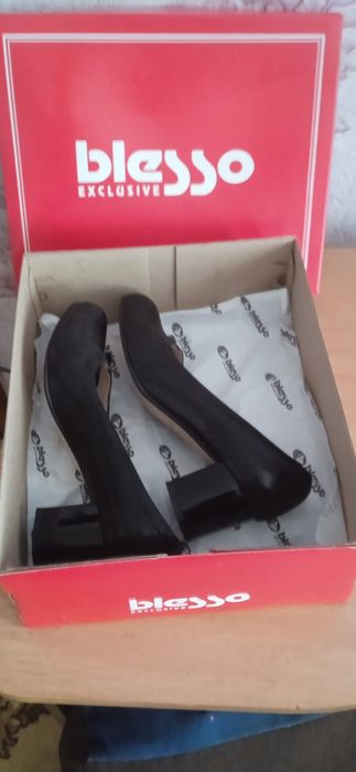 Продам жіночі туфлі