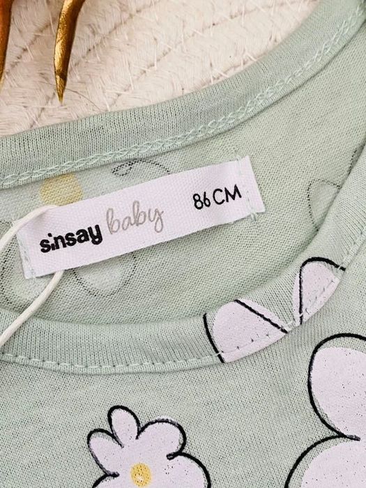 Sukienki Sinsay dla dziewczynki 12/18 miesięcy