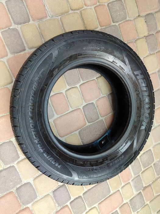 Гума зимова 215/65/R16  б.у.