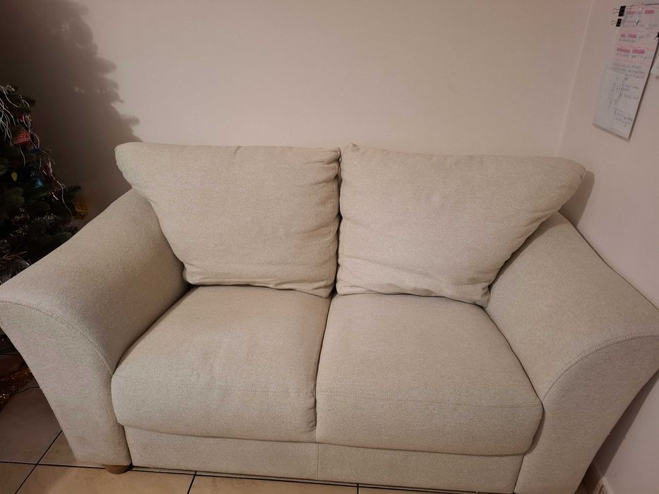 Sofa dwuosobowa livingroom, dł. 150x75x90.