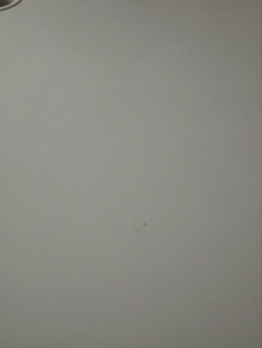 Białe biurko Ikea Micke