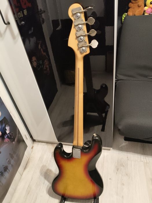 Gitara basowa Fernandes Jazz Bass