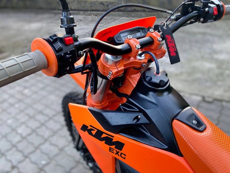 Кові 300 1500 км пробіг 25 року , як новий