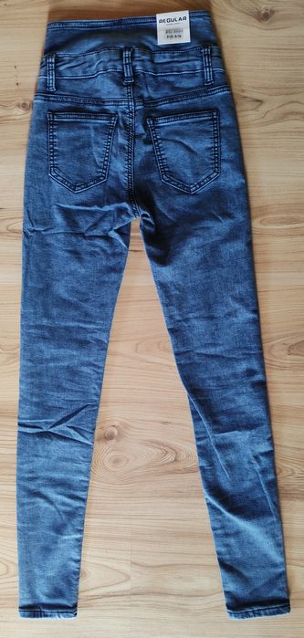 Nowe spodnie jeansowe 36