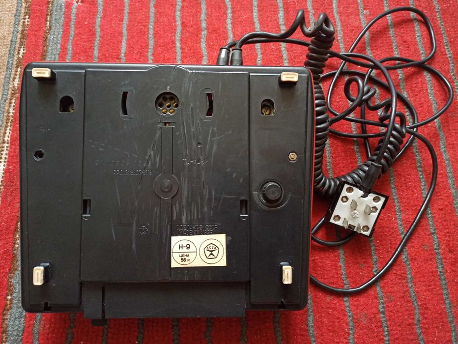 Лот телефонов стационарных домашних 6 шт