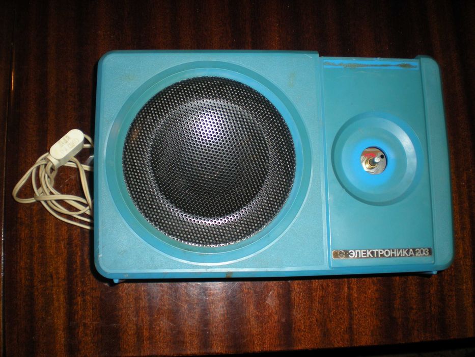 Радио времен СССР Электроника 203