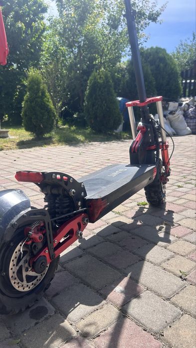 Електро самокат Giant m11
