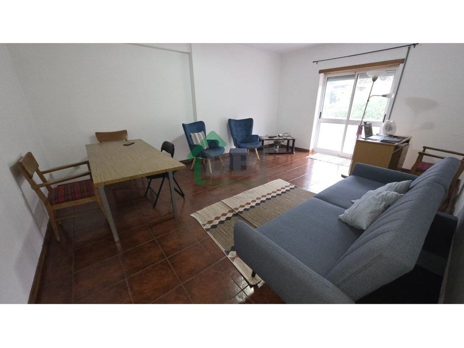 T2 Próximo Jardim Publico