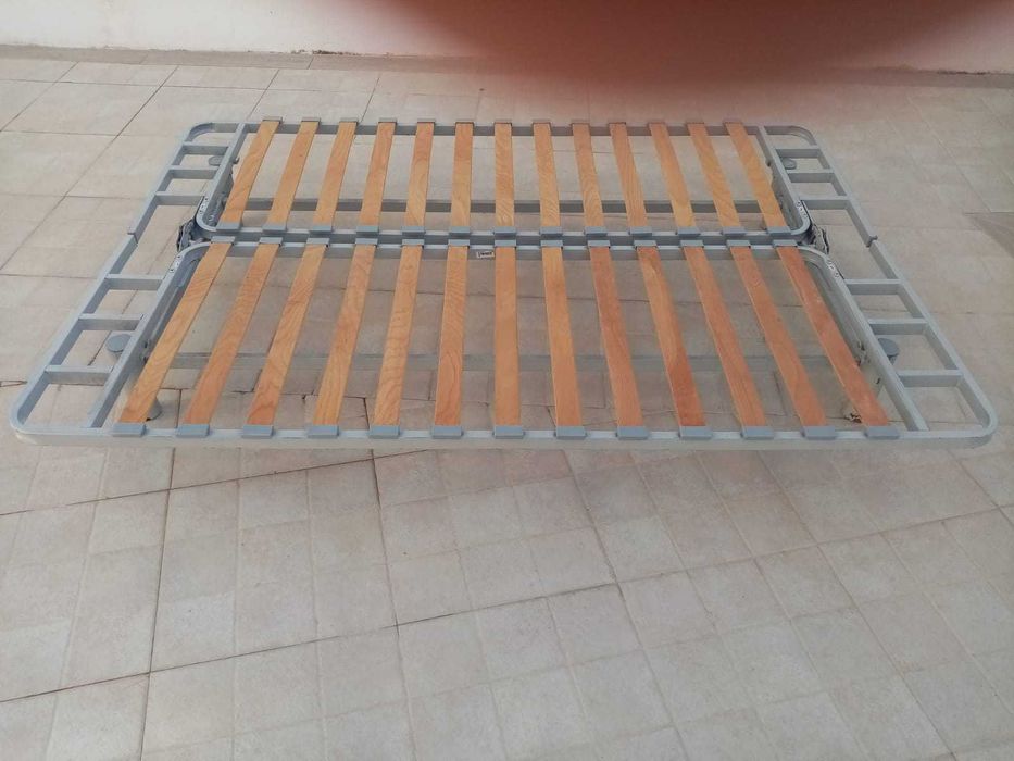 Sofá cama em bom estado