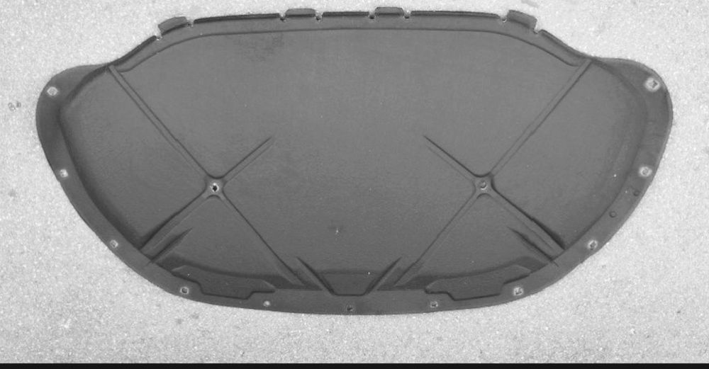 Шумоізоляція капота Audi Skoda Passat Jetta Golf Caddy Touareg