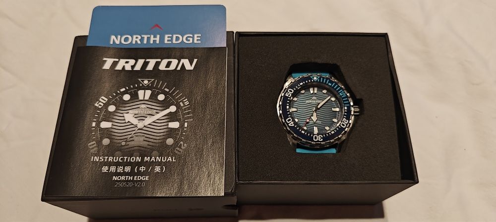 Zegarek nowy North Edge - zegarek zasilany baterią słoneczną.