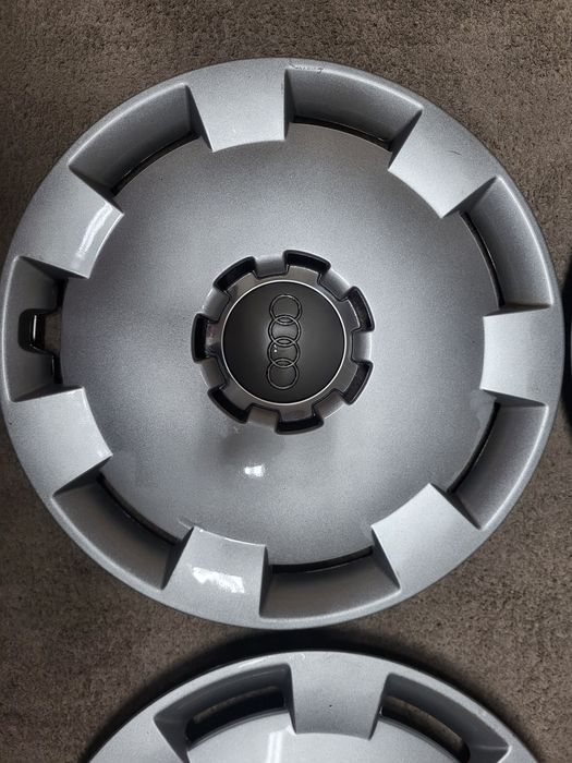 Oryginalne kołpaki do Audi 8P0.601.147 A